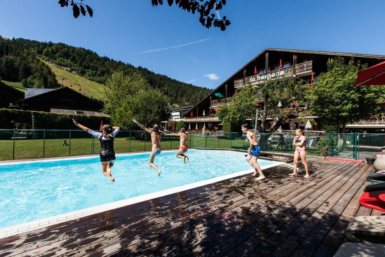 Hotel La Bergerie Морзин Экстерьер фото
